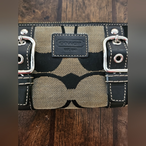 Coach Zoe Signature C zip-around continental clutch wallet - Picture 2 of 6